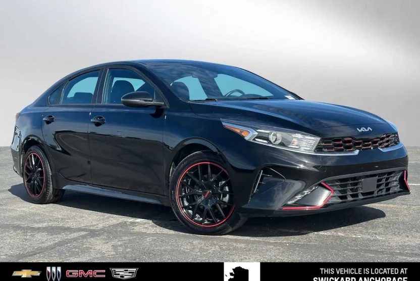 2023 Kia Forte GT-Line photo 1