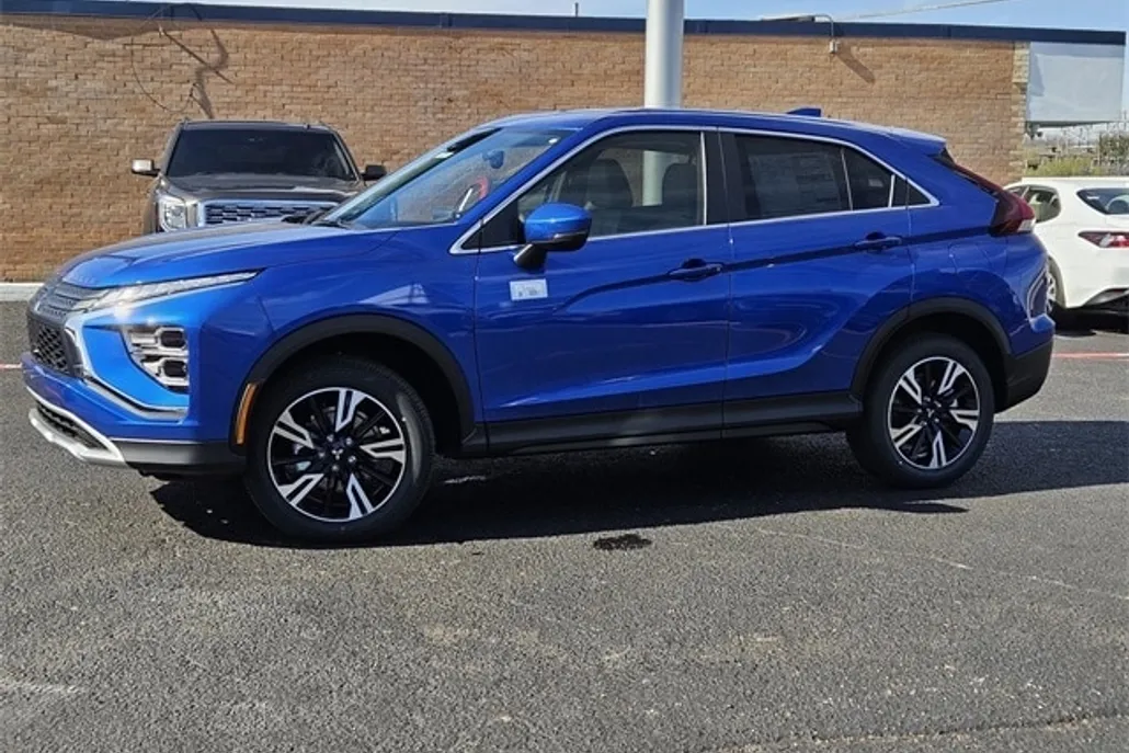 2025 Mitsubishi Eclipse Cross SE photo 1