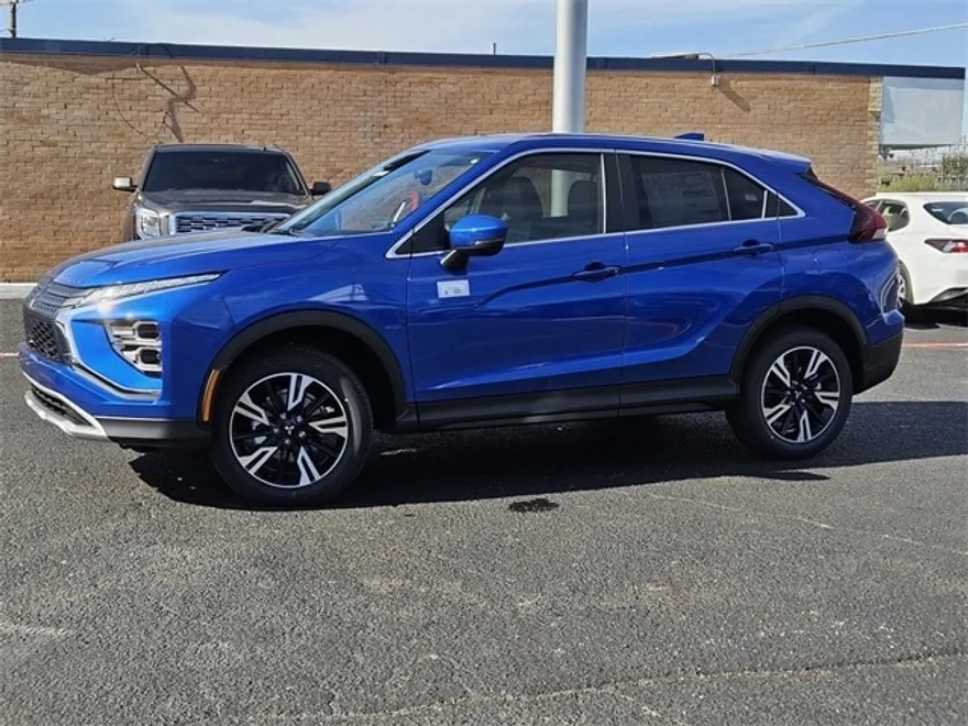 2025 Mitsubishi Eclipse Cross SE photo 1