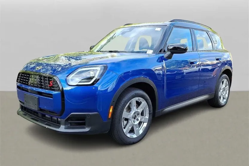 2025 Mini Countryman S photo 1
