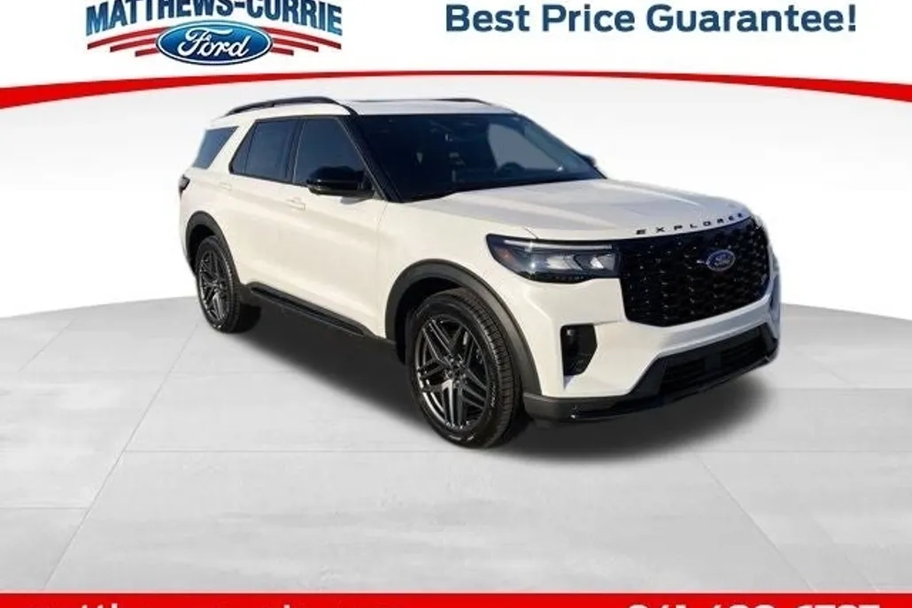 2025 Ford Explorer ST photo 1