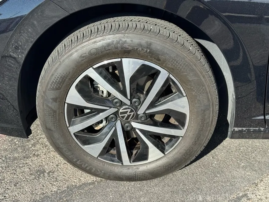 2023 Volkswagen Jetta 1.5T S photo 1