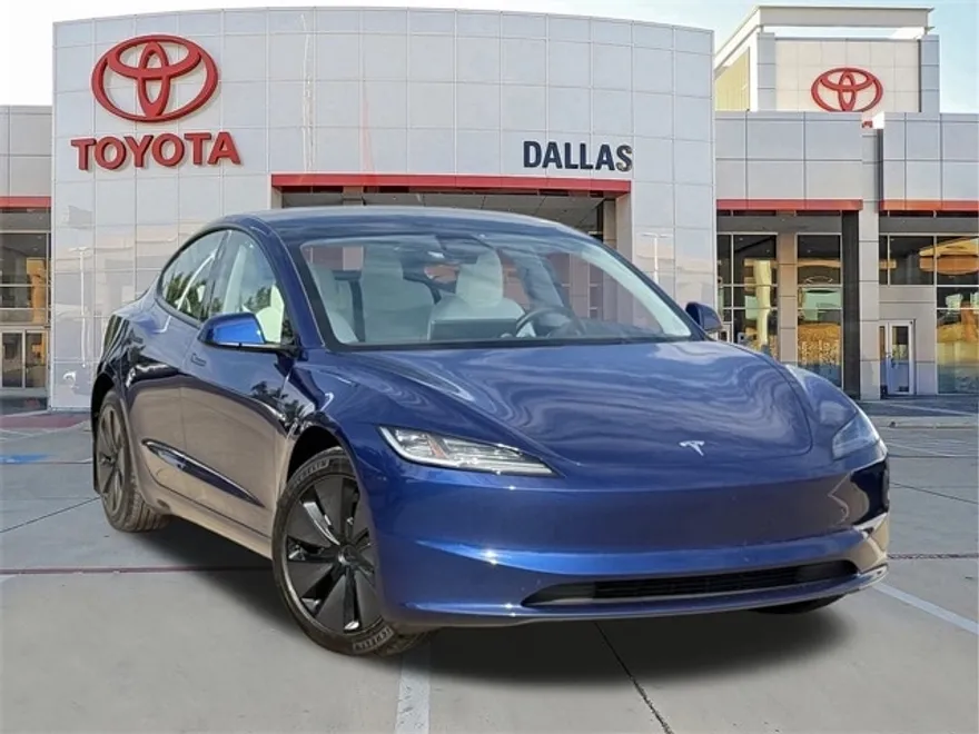 2025 Tesla Model 3 Long Range photo 1