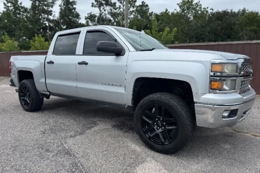 2014 Chevrolet Silverado 1500 photo 1