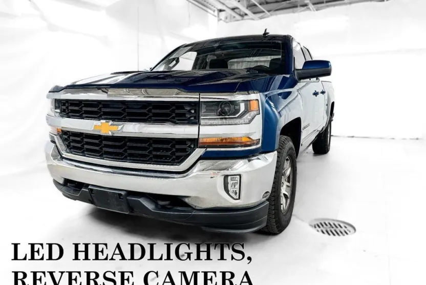 2017 Chevrolet Silverado 1500 LT photo 1