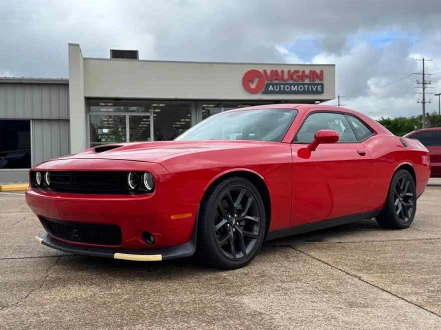 2023 Dodge Challenger GT photo 1