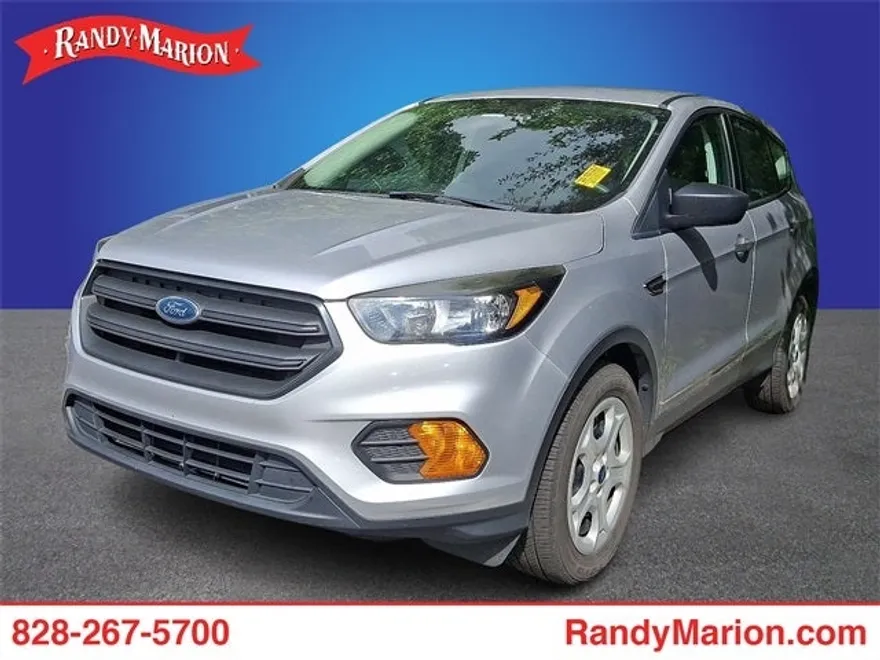 2019 Ford Escape S photo 1