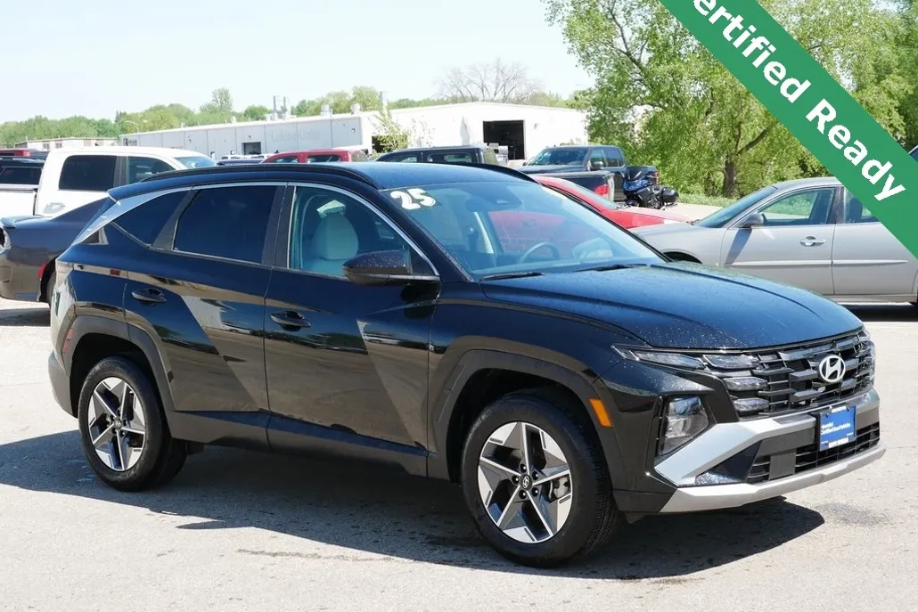 2025 Hyundai Tucson SEL photo 1