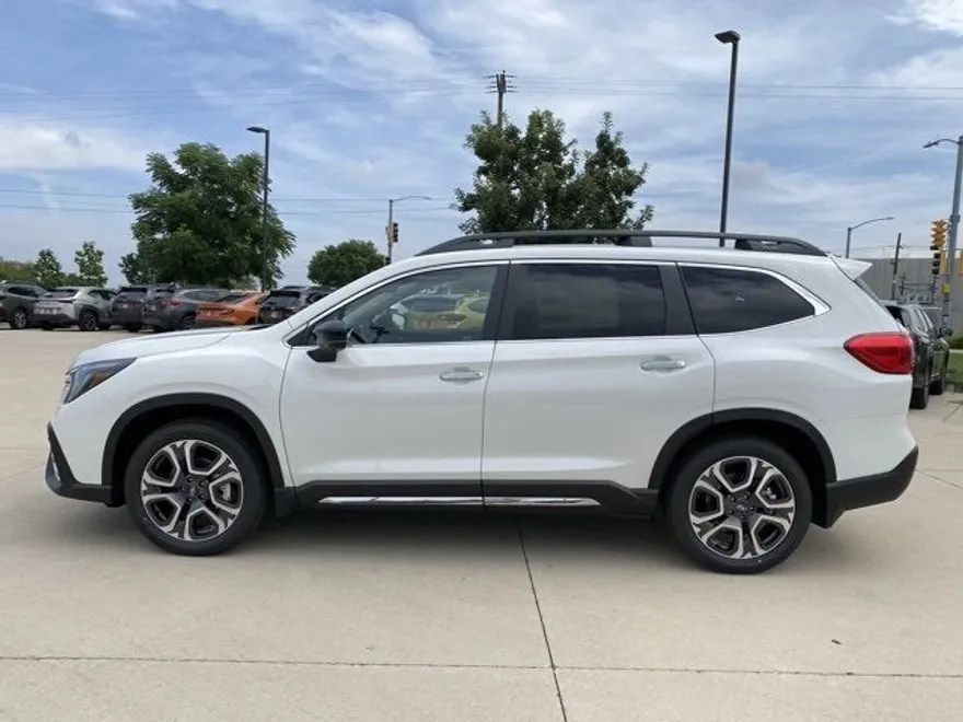 2025 Subaru Ascent Touring photo 1