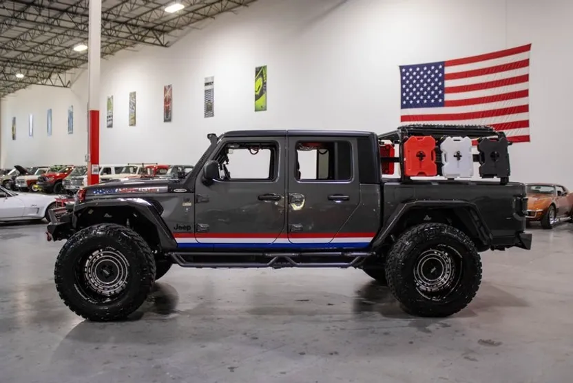 2022 Jeep Gladiator Sport S photo 1