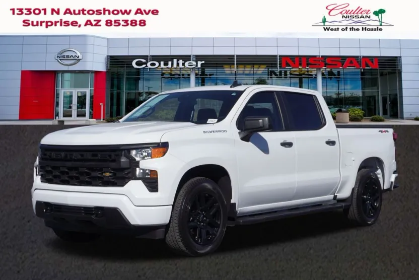 2024 Chevrolet Silverado 1500 Custom photo 1