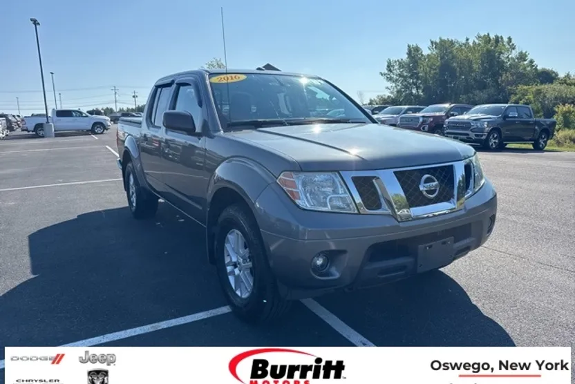 2016 Nissan Frontier SV photo 1