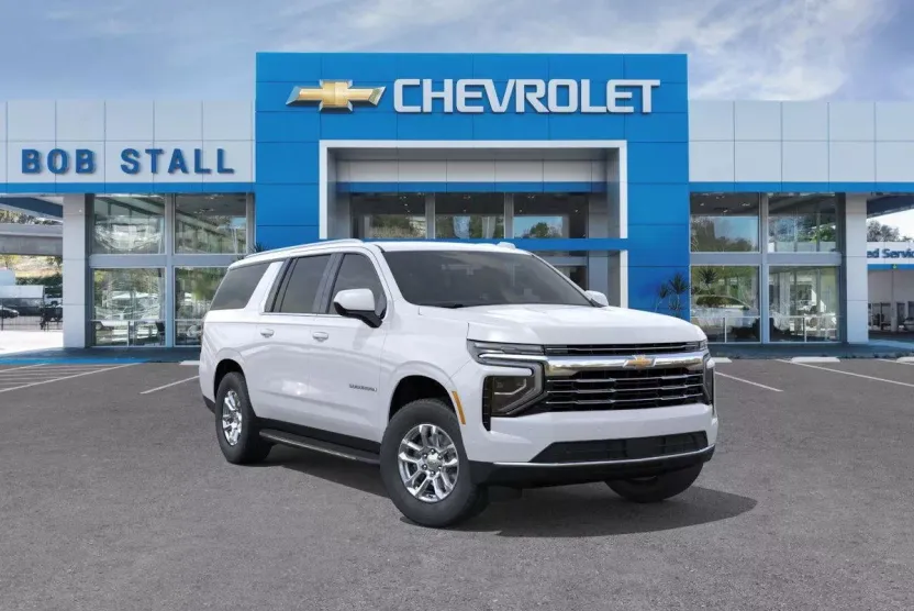 2026 Chevrolet Suburban LT photo 1