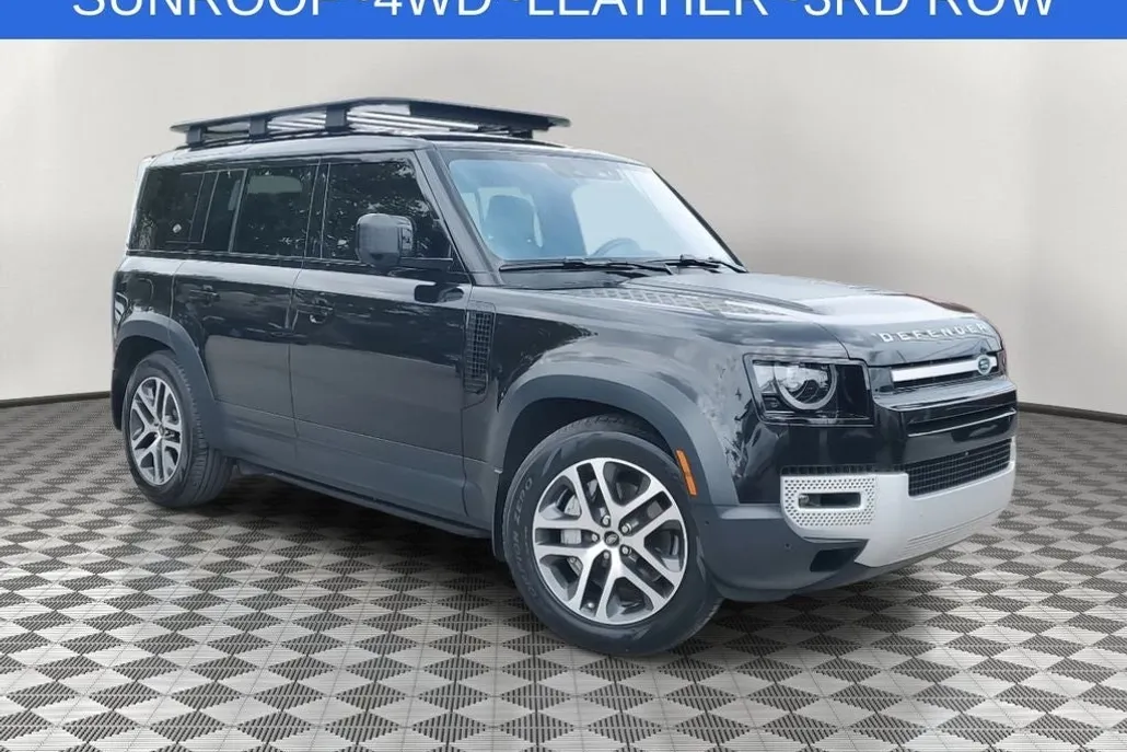 2020 Land Rover Defender HSE photo 1