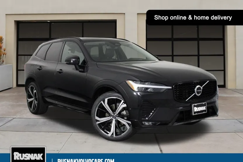 2023 Volvo XC60 B5 Ultimate photo 1