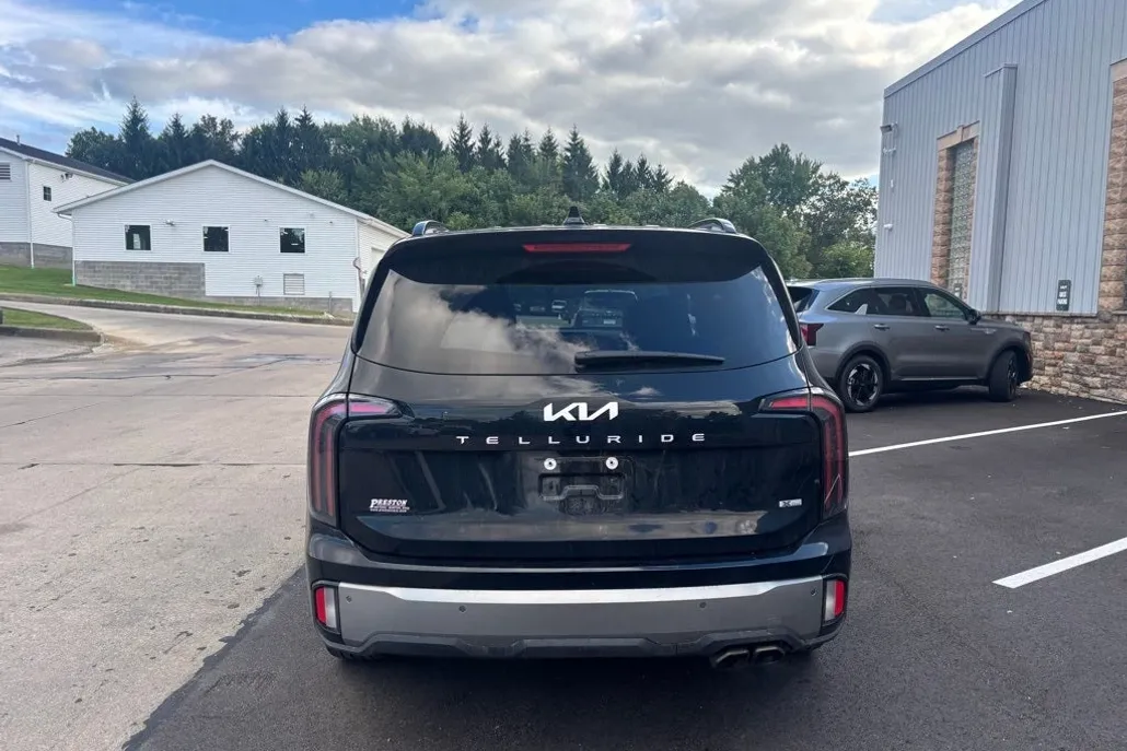 2023 Kia Telluride EX X-Line photo 1