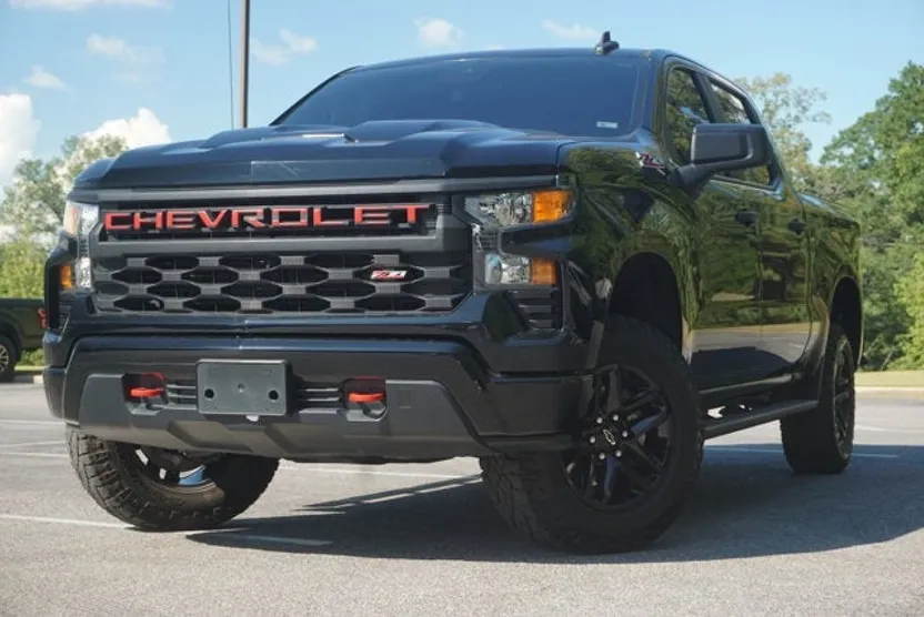 2022 Chevrolet Silverado 1500 Custom Trail Boss photo 1