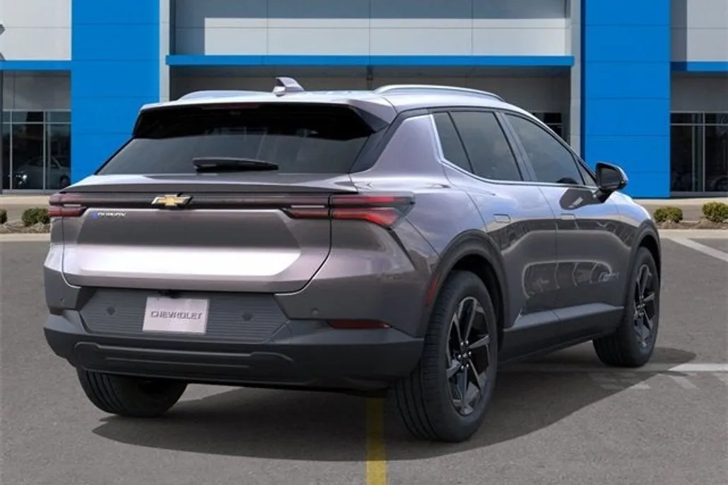 2026 Chevrolet Equinox EV 1LT photo 1