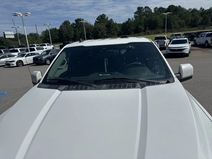 2019 Ford F-150 Lariat photo 1