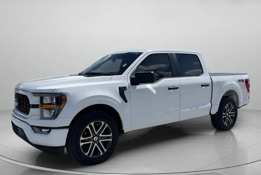2023 Ford F-150 XL photo 1