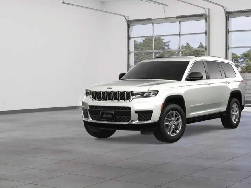 2025 Jeep Grand Cherokee Laredo photo 1