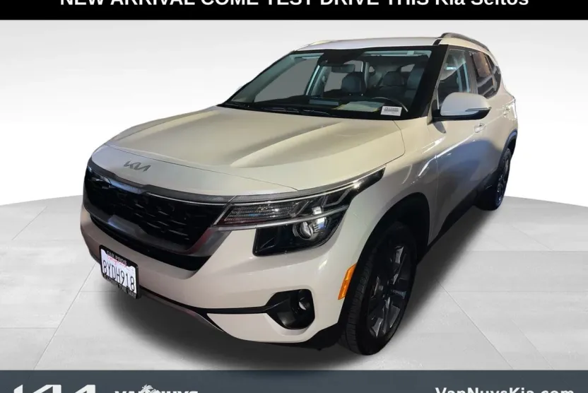 2022 Kia Seltos S photo 1