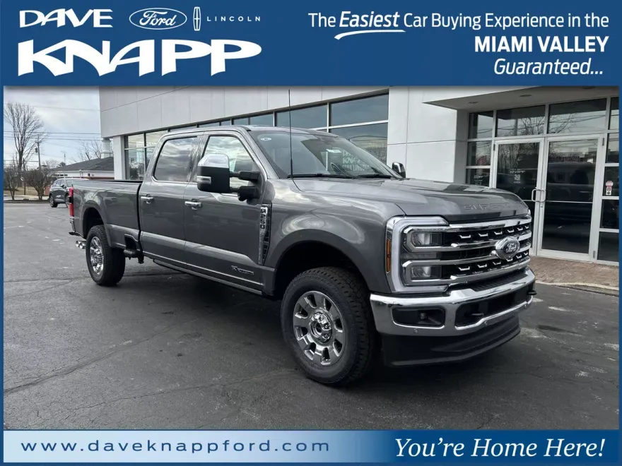 2025 Ford F-250 Lariat photo 1