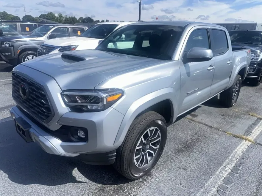 2023 Toyota Tacoma TRD Sport photo 1