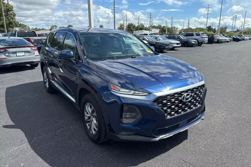 2019 Hyundai Santa Fe SEL photo 1