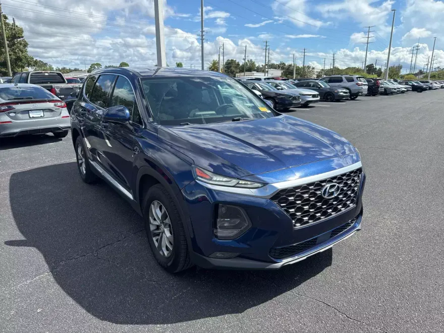 2019 Hyundai Santa Fe SEL photo 1