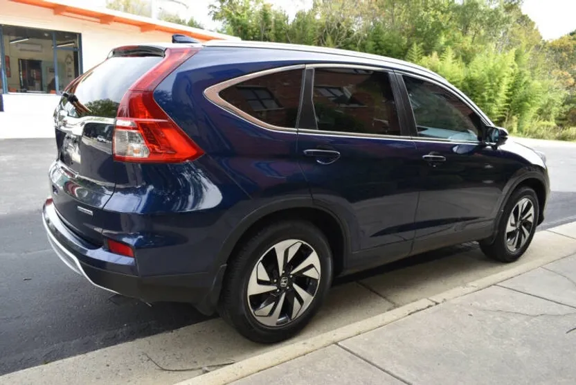 2015 Honda CR-V Touring photo 1