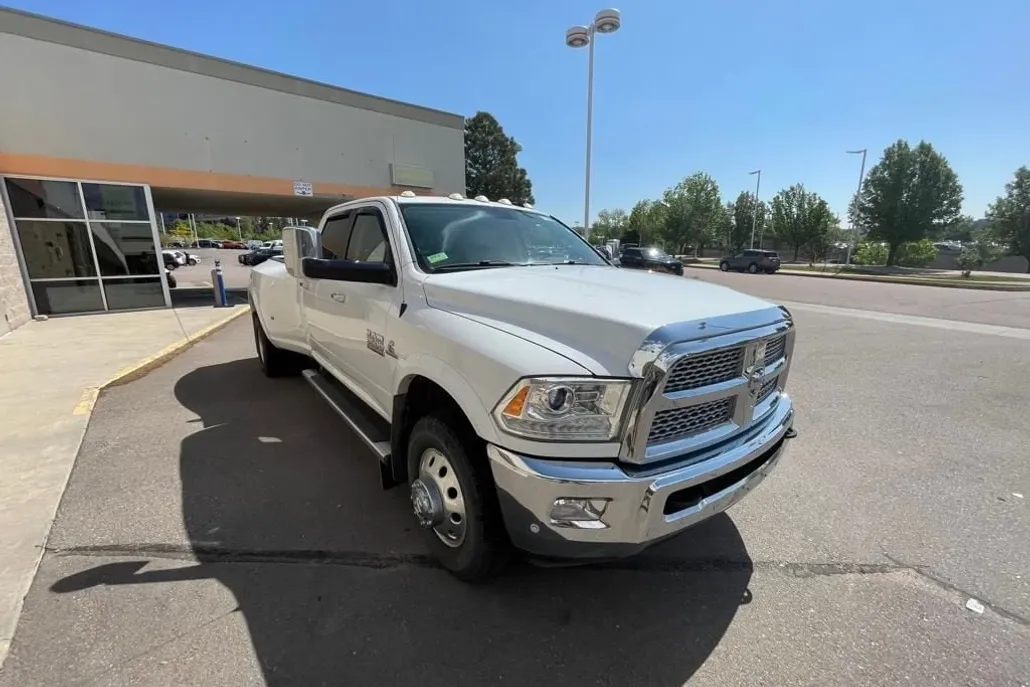 2016 Ram 3500 Laramie photo 1