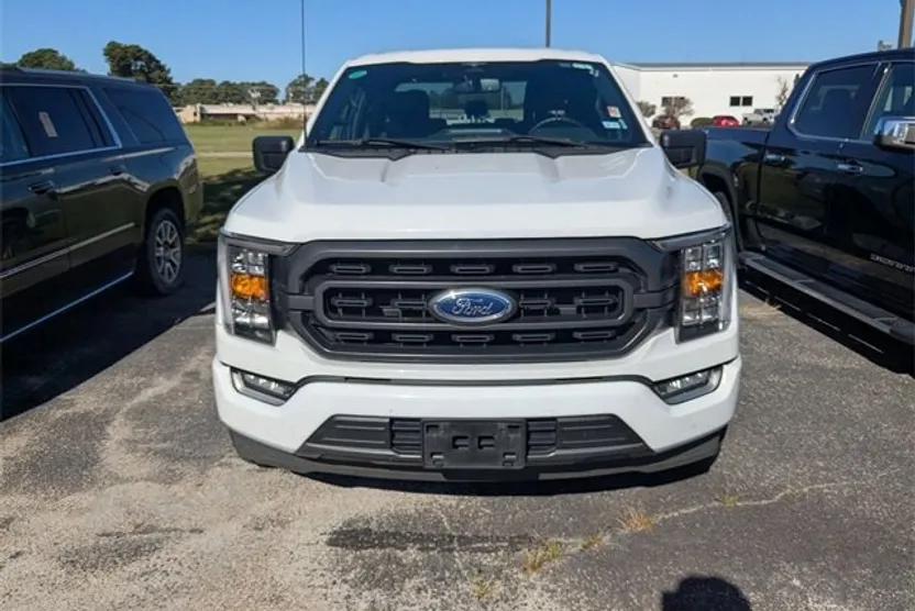 2023 Ford F-150 XLT photo 1
