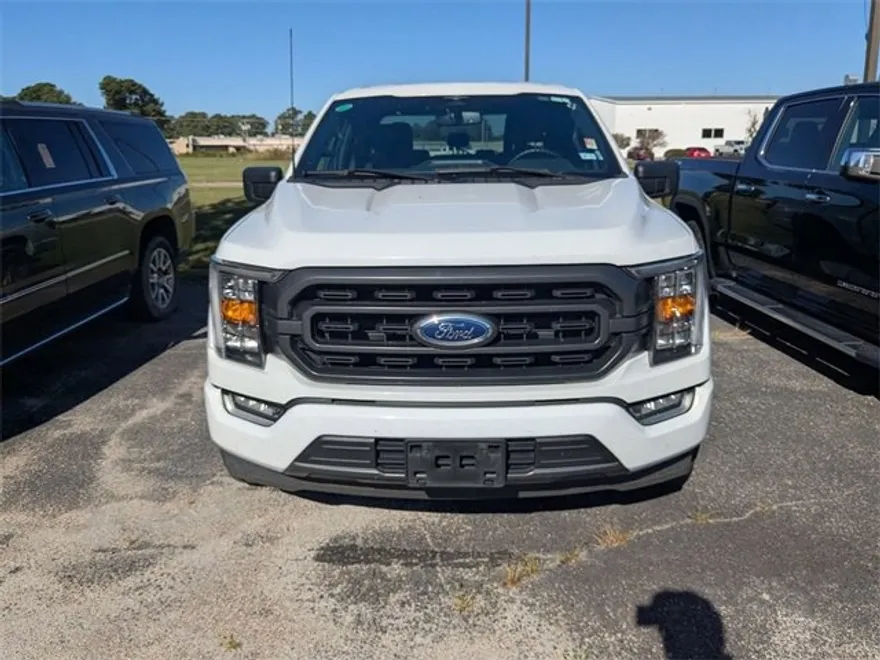 2023 Ford F-150 XLT photo 1