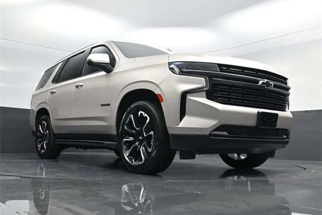 2022 Chevrolet Tahoe RST photo 1