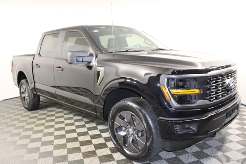 2025 Ford F-150 STX photo 1