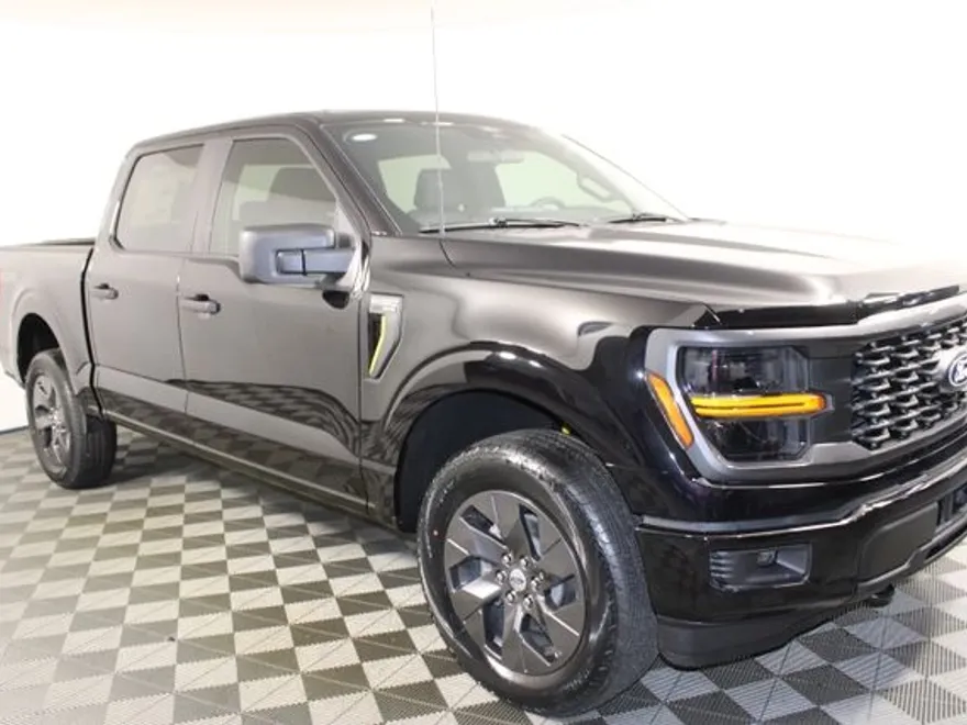 2025 Ford F-150 STX photo 1