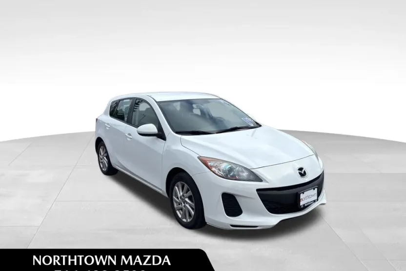 2013 Mazda Mazda3 Touring Hatchback photo 1