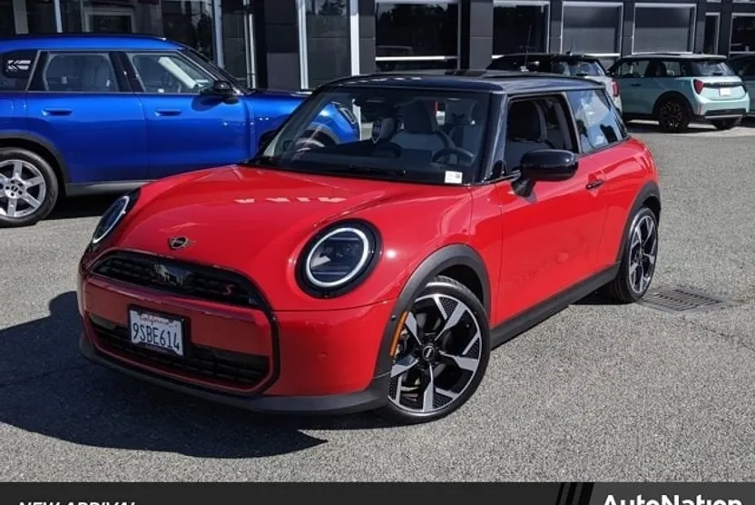 2025 Mini Cooper 2 Door Hardtop S photo 1