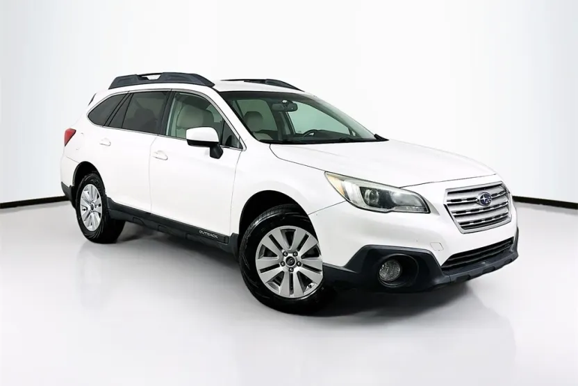 2015 Subaru Outback 2.5i Premium photo 1