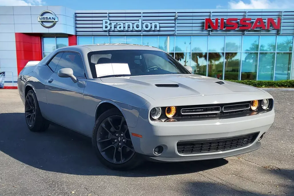 2020 Dodge Challenger SXT photo 1