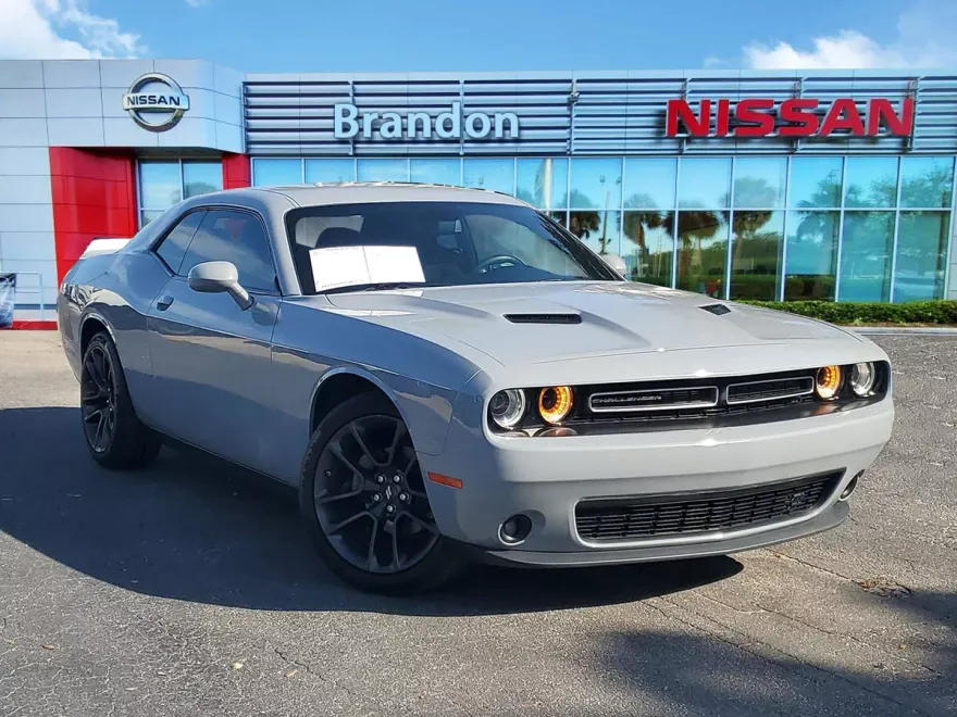 2020 Dodge Challenger SXT photo 1