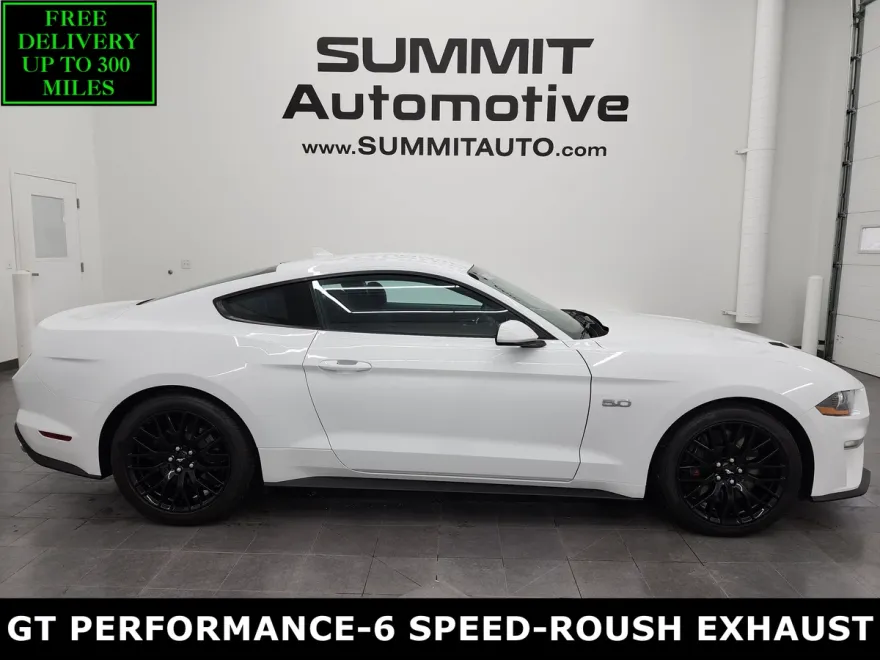 2022 Ford Mustang GT photo 1