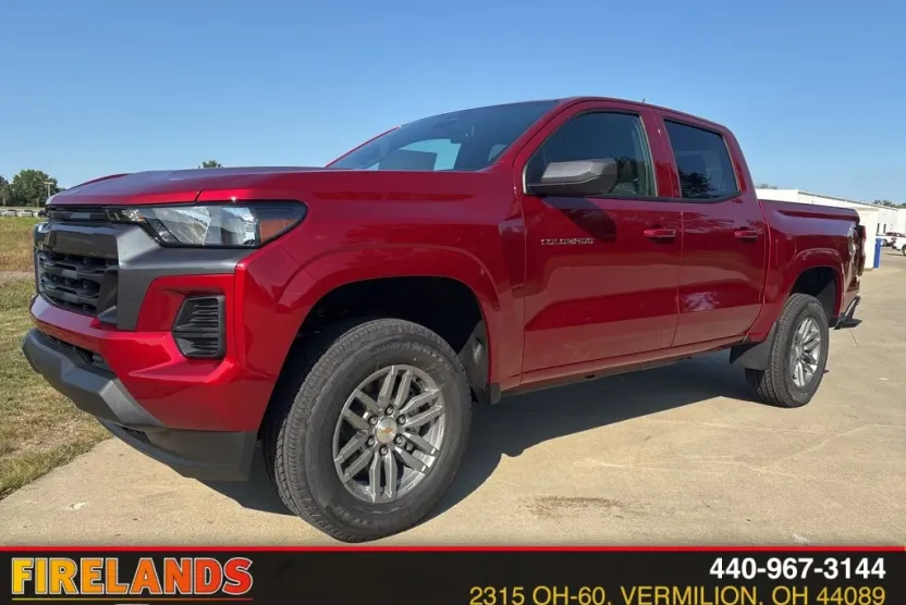 2026 Chevrolet Colorado LT photo 1