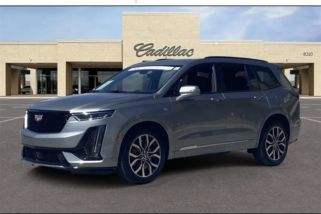 2025 Cadillac XT6 Sport photo 1
