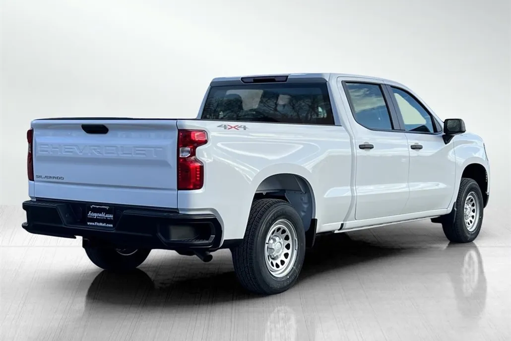 2025 Chevrolet Silverado 1500 photo 1