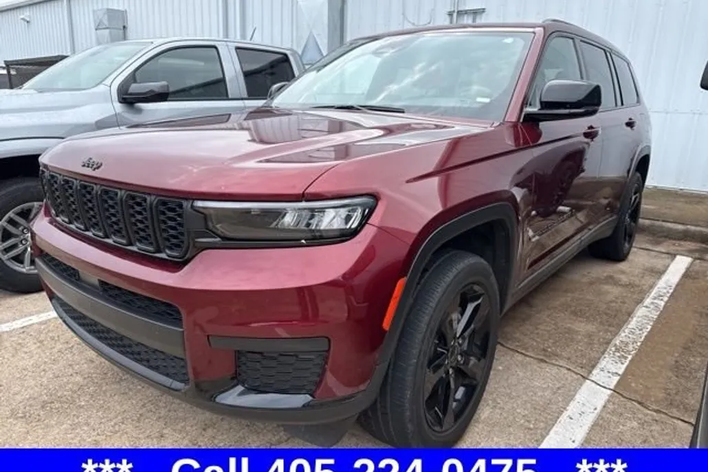 2023 Jeep Grand Cherokee Altitude photo 1