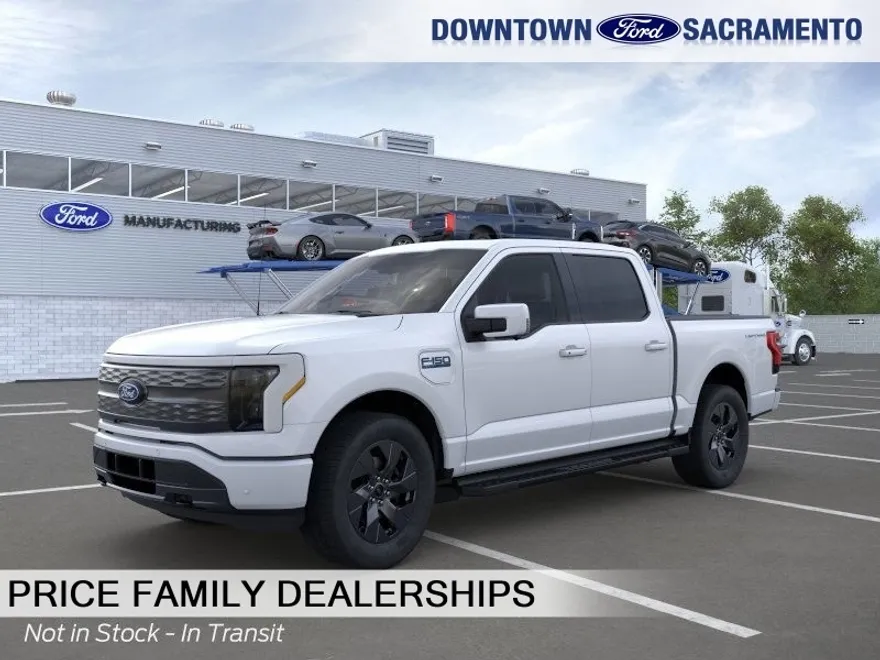 2025 Ford F-150 Lightning Lariat photo 1