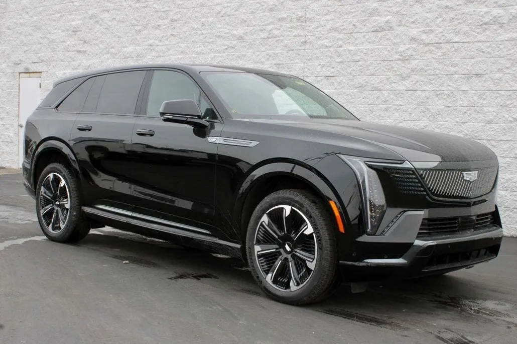 2025 Cadillac Escalade IQ Sport photo 1