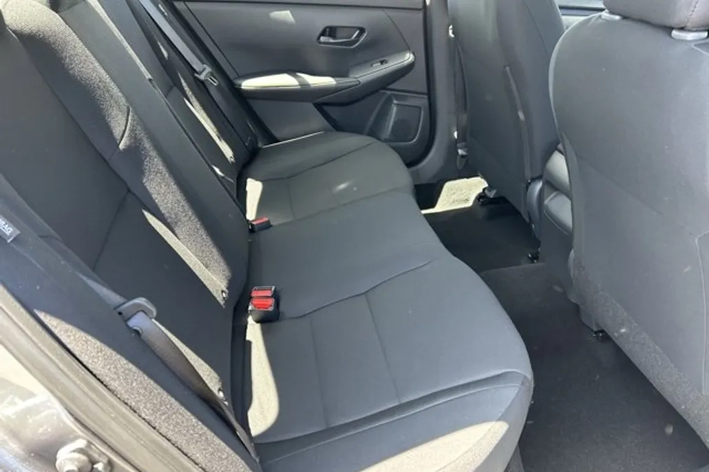 2025 Nissan Sentra S photo 1